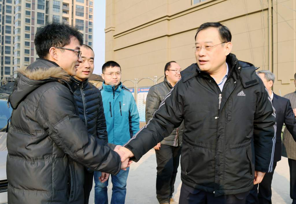 董事长新春慰问3.jpg 董事长新春慰问3.jpg