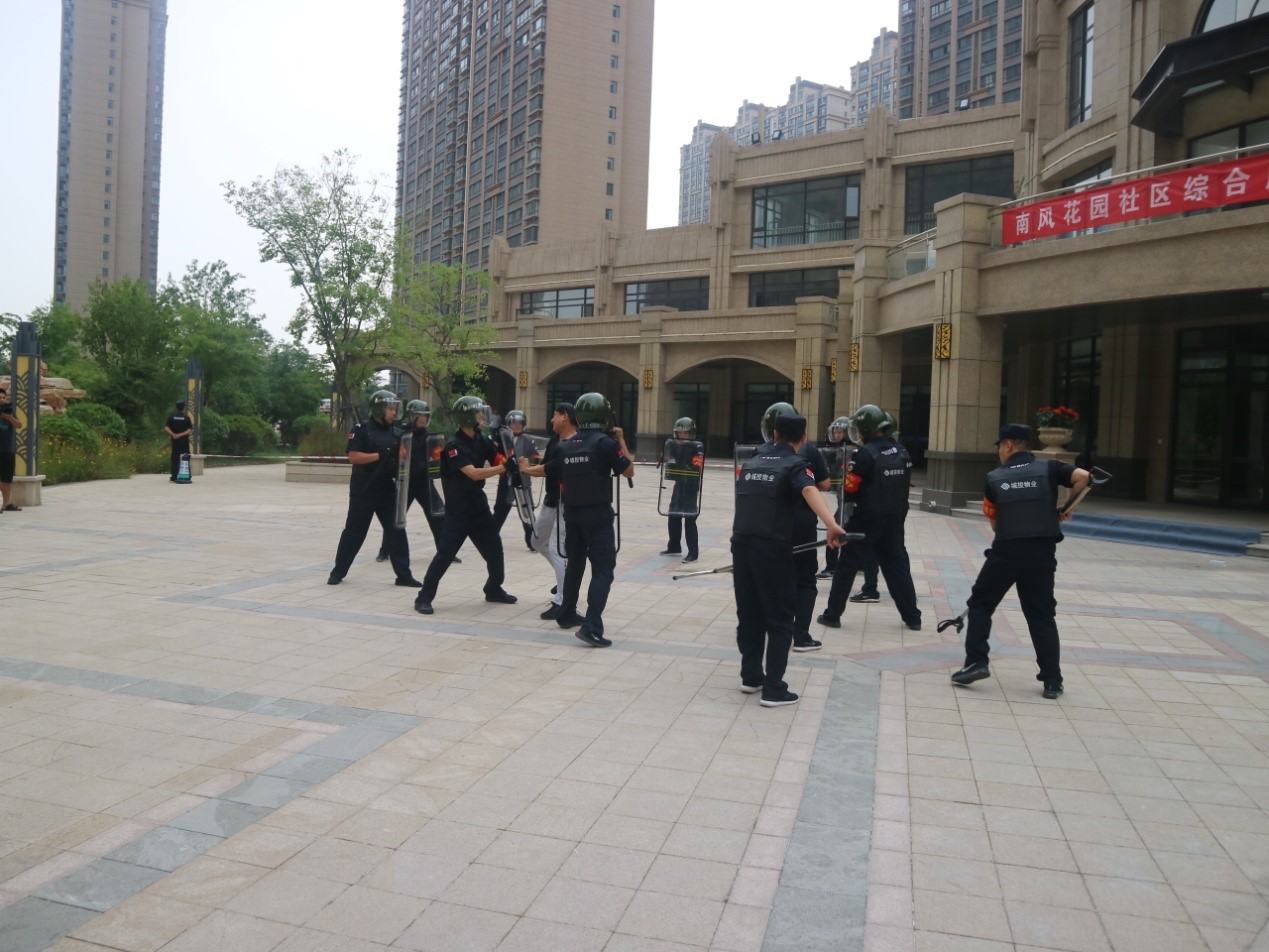物业应急演练5.jpg 物业应急演练5.jpg