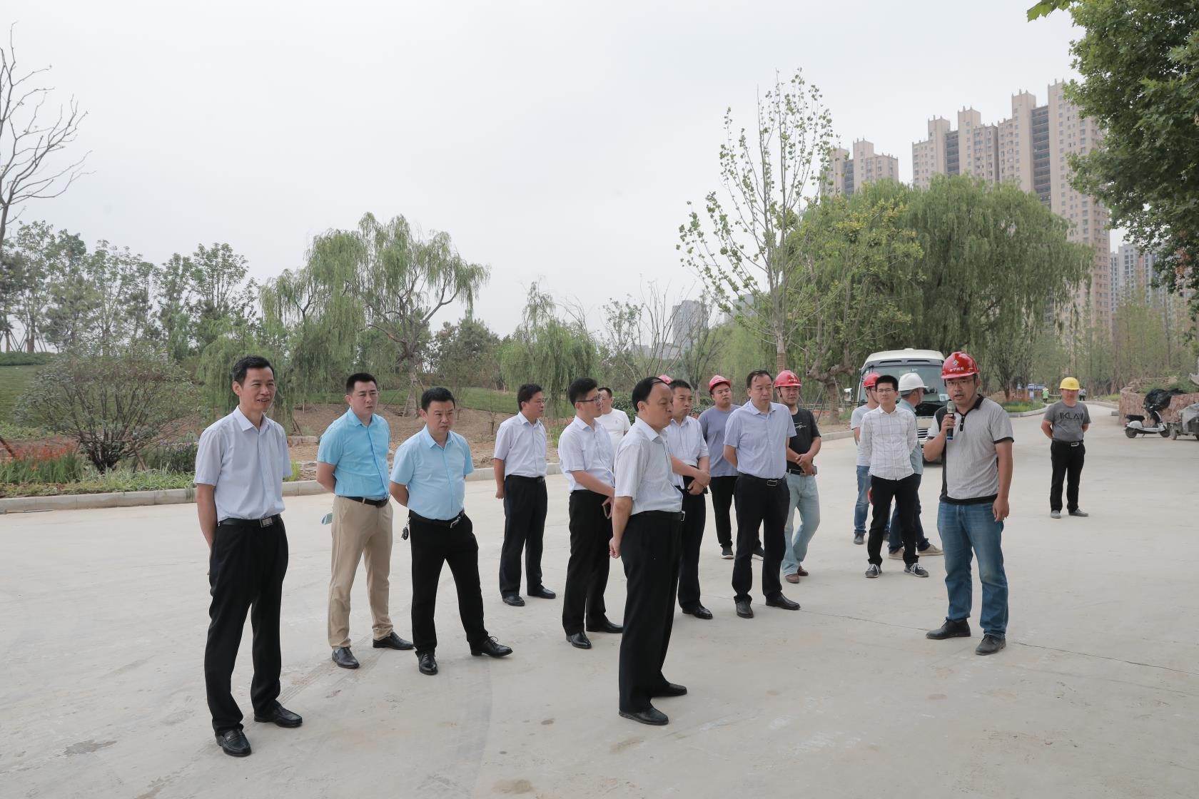 太白湖新区展鑫书记督导儿童乐园.jpg